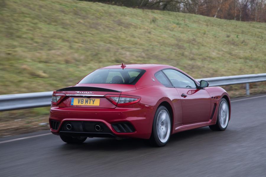  Maserati GranTurismo MC 2017 года  (UK) (фото 6 из 13)